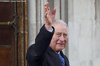 König Charles III. von A – Z König Charles winkt
