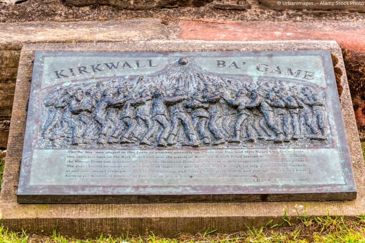 Ba‘ Game: Orkneys rauhes Völkerballspiel Ba‘ Game: Orkneys rauhes Völkerballspiel