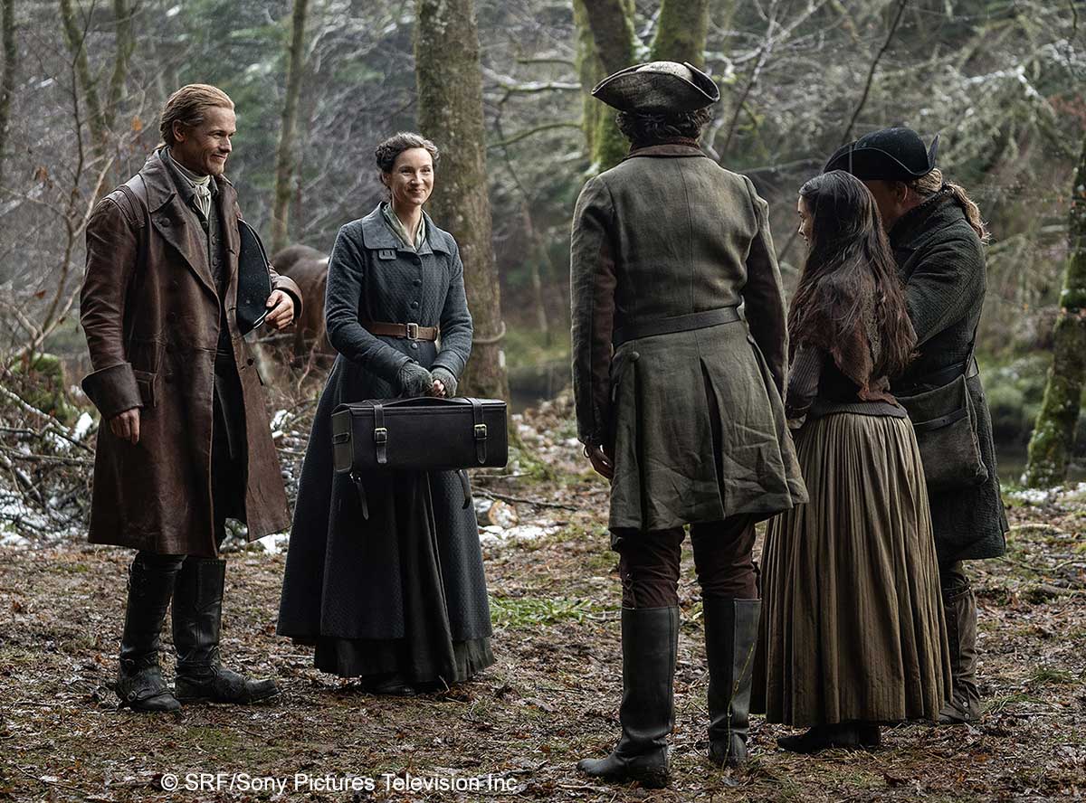 Sam Heughan als Jamie Fraser und Caitriona Balfe als Claire Randall in der TV-Serie "Outlander" Sam Heughan als Jamie Fraser und Caitriona Balfe als Claire Randall in der TV-Serie "Outlander"